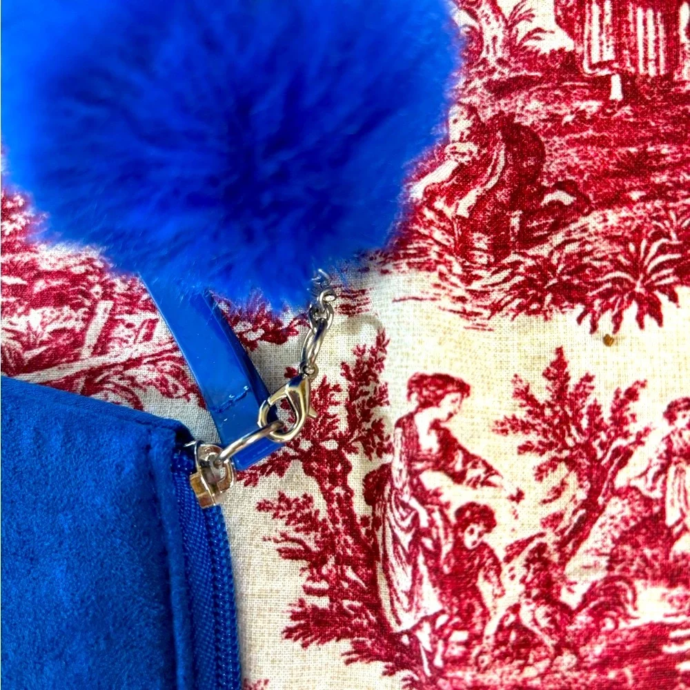 Lancome Cosmetic / Clutch Bag & Puffball keychain in 2026’s Primary Klein Blue!